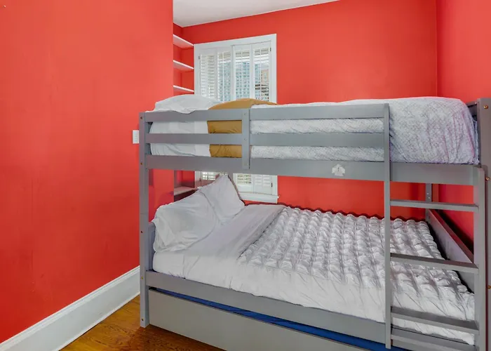 Brownstone Townhouse In Fenway